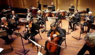 Pentas Musik Perkusi Kontemporer Asko Schönberg