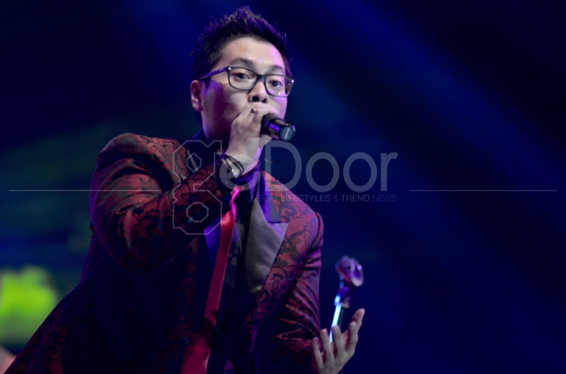 Performance Fandy Santoso Vokalis Pengganti Sammy Di Kerispatih Performance Fandy Santoso Vokalis Pengganti Sammy Di Kerispatih