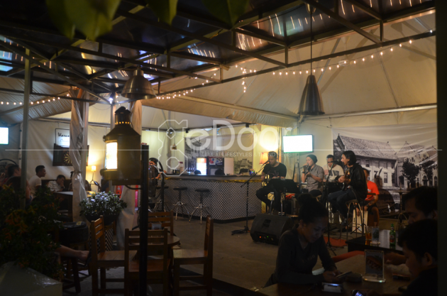 Warung Te’man Tempat Nongkrong Yang Pas Bersama Teman