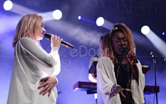 Clean Bandit Sukses Hibur Ribuan Penggemarnya Di Jakarta