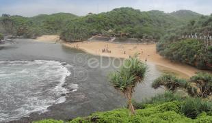 Eksotisnya Pantai-Pantai Di Gunungkidul, Yogyakarta