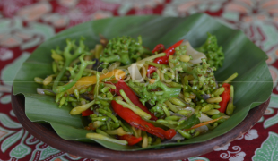 Kelezatan Khas Sunda Di Saung Pedes