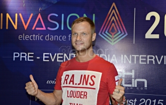 Pecinta Electric Dance Wajib Hadir Di Invasion 2015