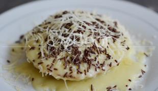 Serabi Enhaii Jajanan Tradisional Cita Rasa Kota