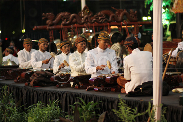 Wayang World Puppet Carnival 2013