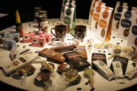 Chocomory Luncurkan Chocolate Limited Edition Robbie Fowler